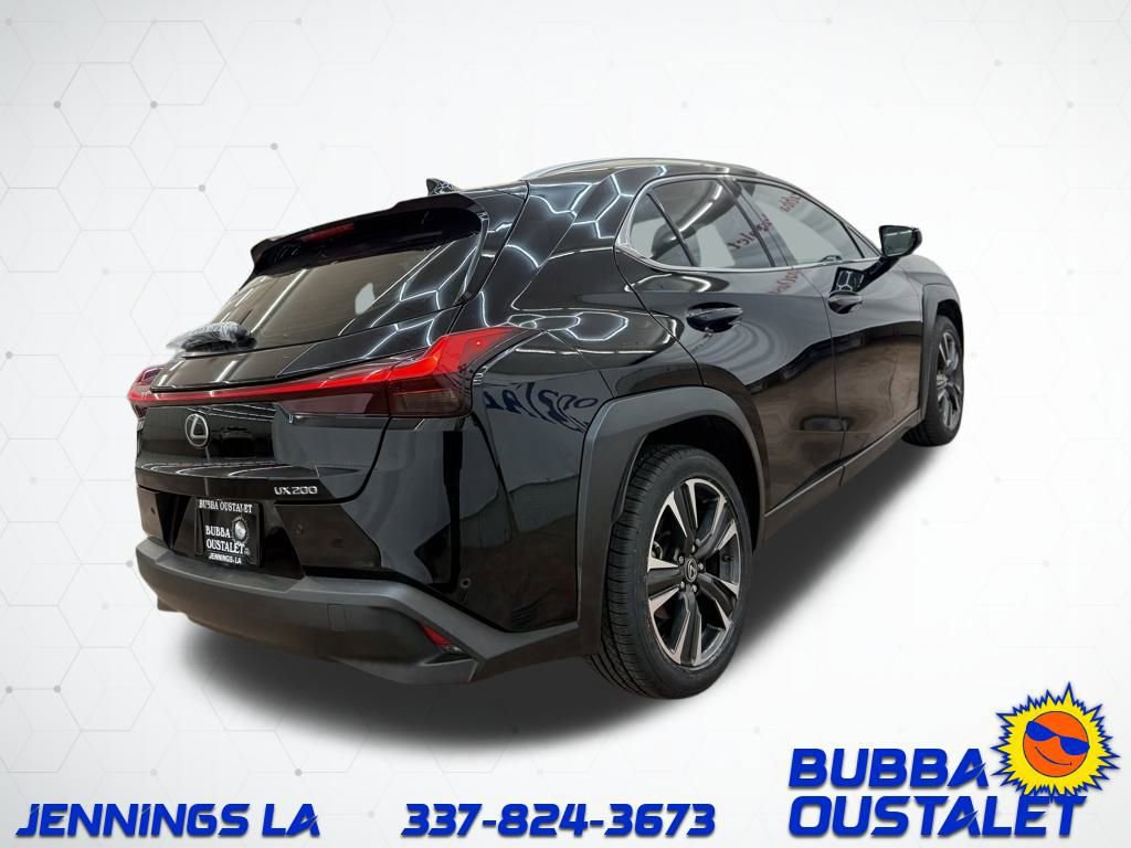Used 2022 Lexus UX 200 image 5