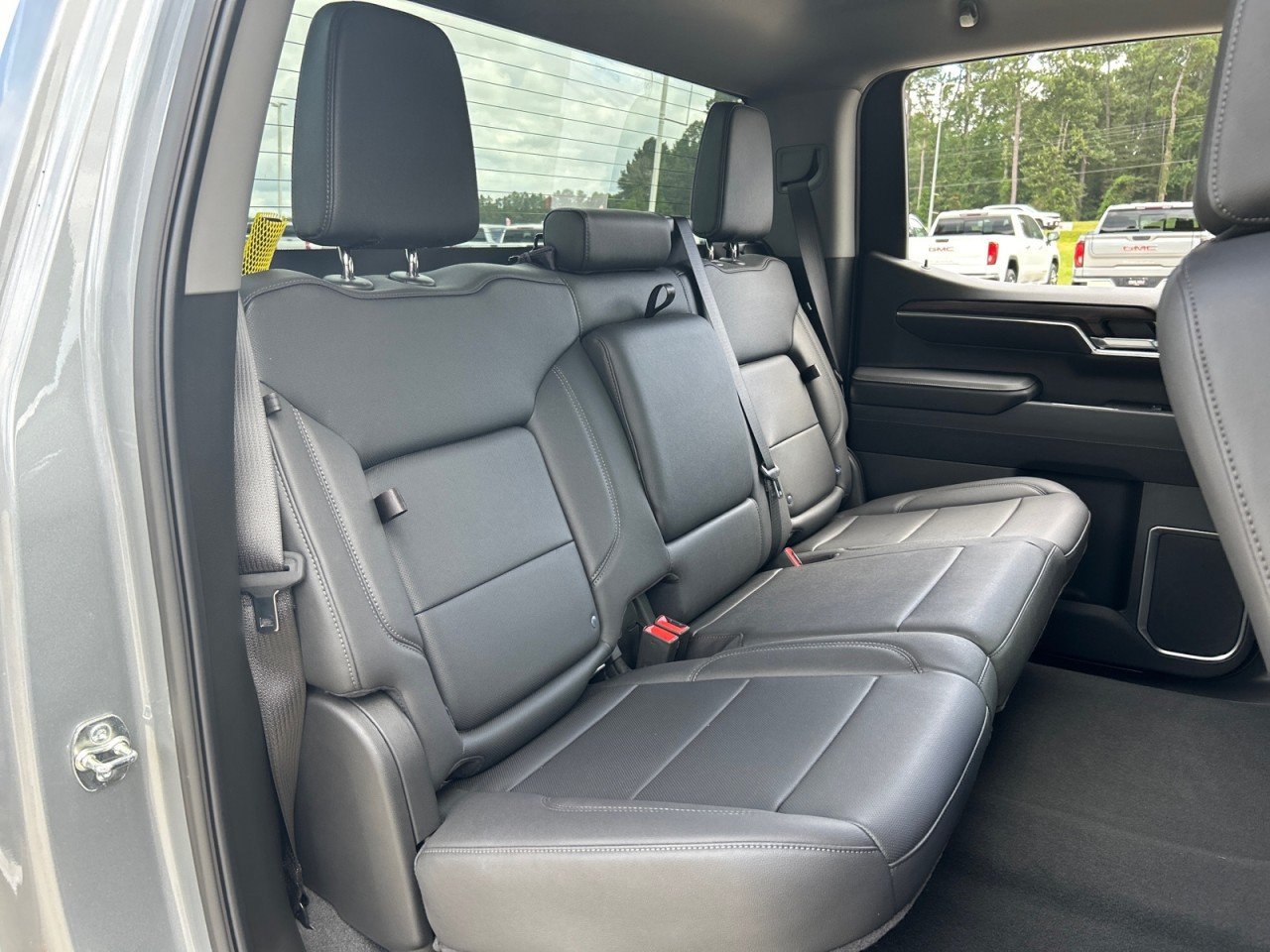 Used 2025 GMC Sierra 1500 SLT w/ SLT Premium Package AWD/4WD image 20