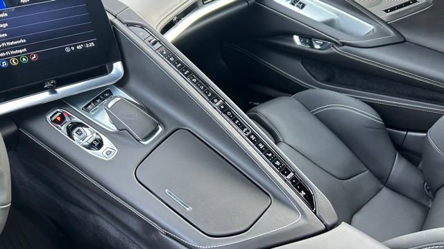 Used 2023 Chevrolet Corvette Stingray Premium Conv w/ Z51 Performance Package image 25