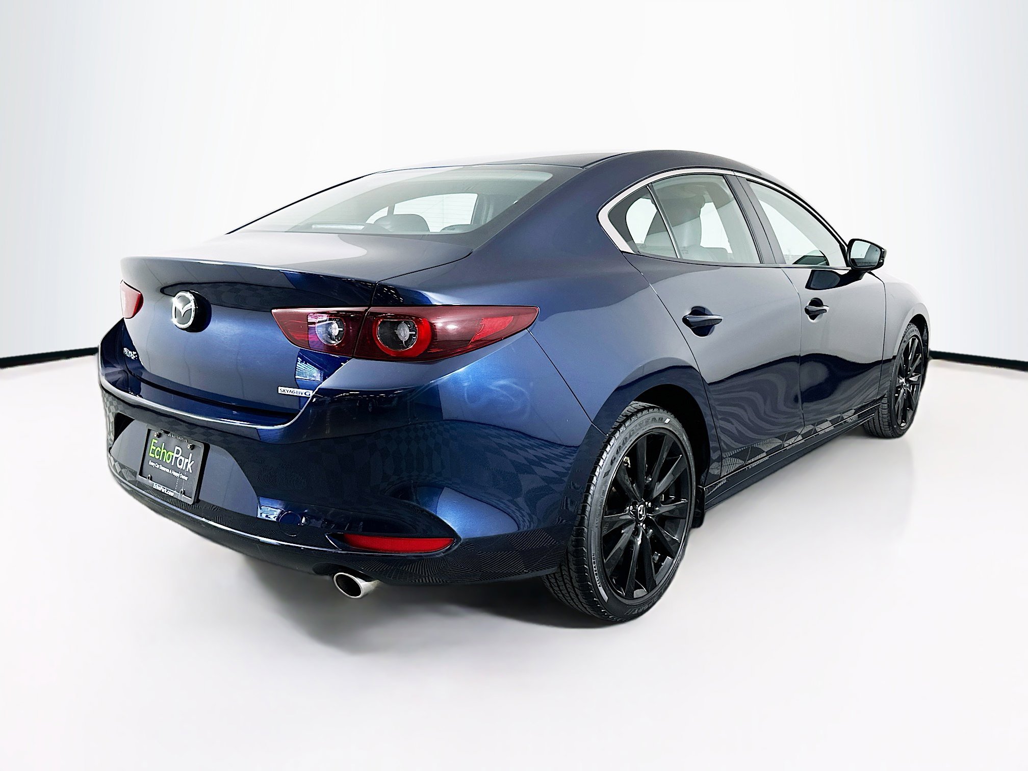 Used 2024 MAZDA MAZDA3 s FWD image 9