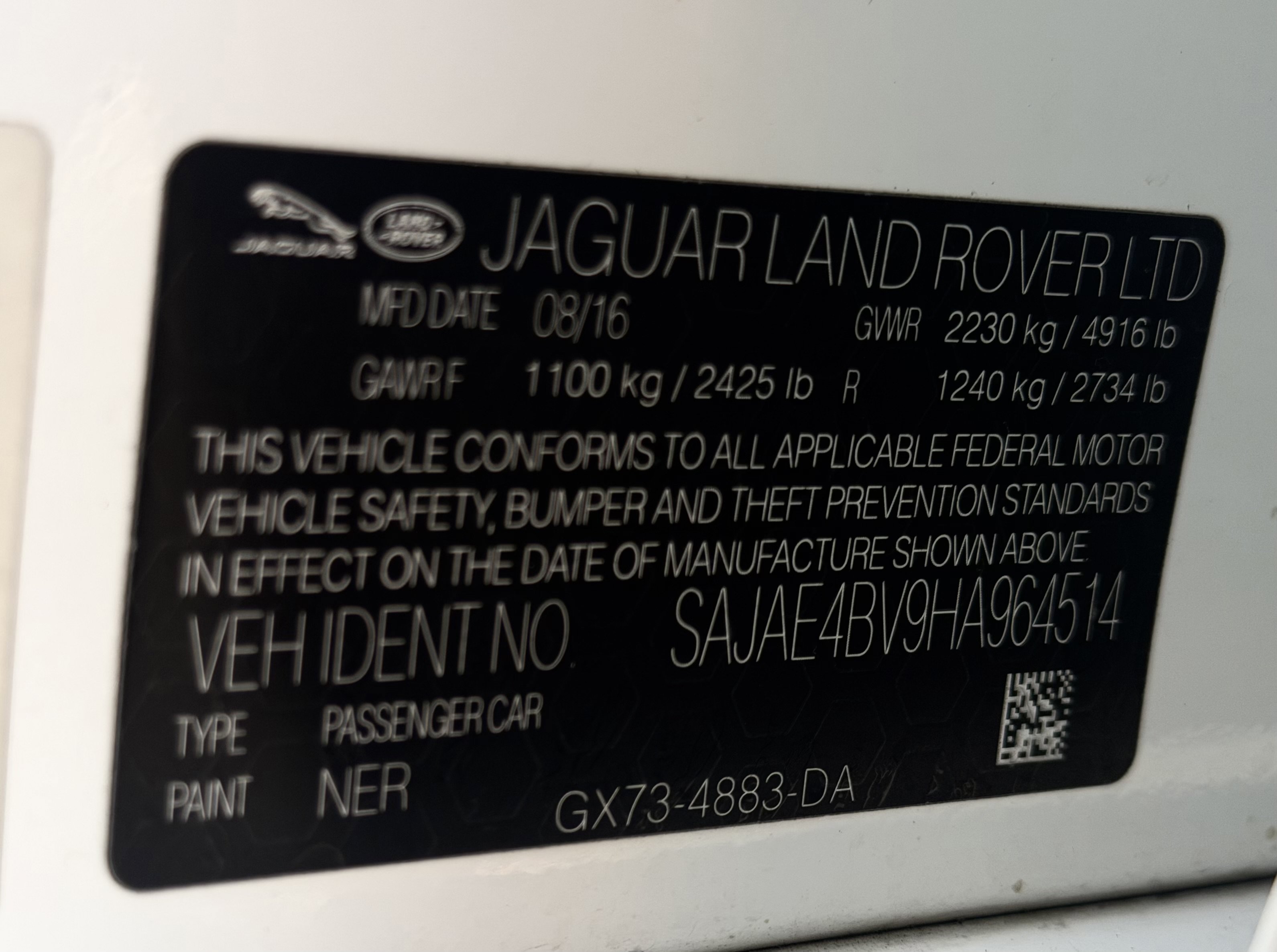 Used 2017 Jaguar XE Prestige RWD image 29