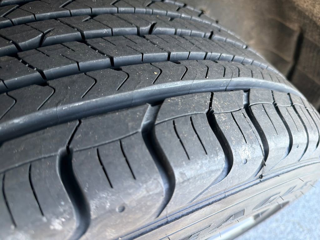 Used 2019 Ford Expedition Limited w/ Equipment Group 303A image 32