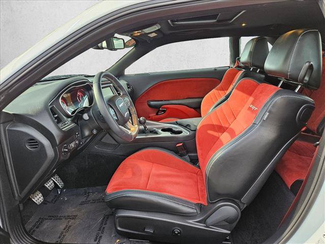 Used 2016 Dodge Challenger SRT Hellcat RWD image 15