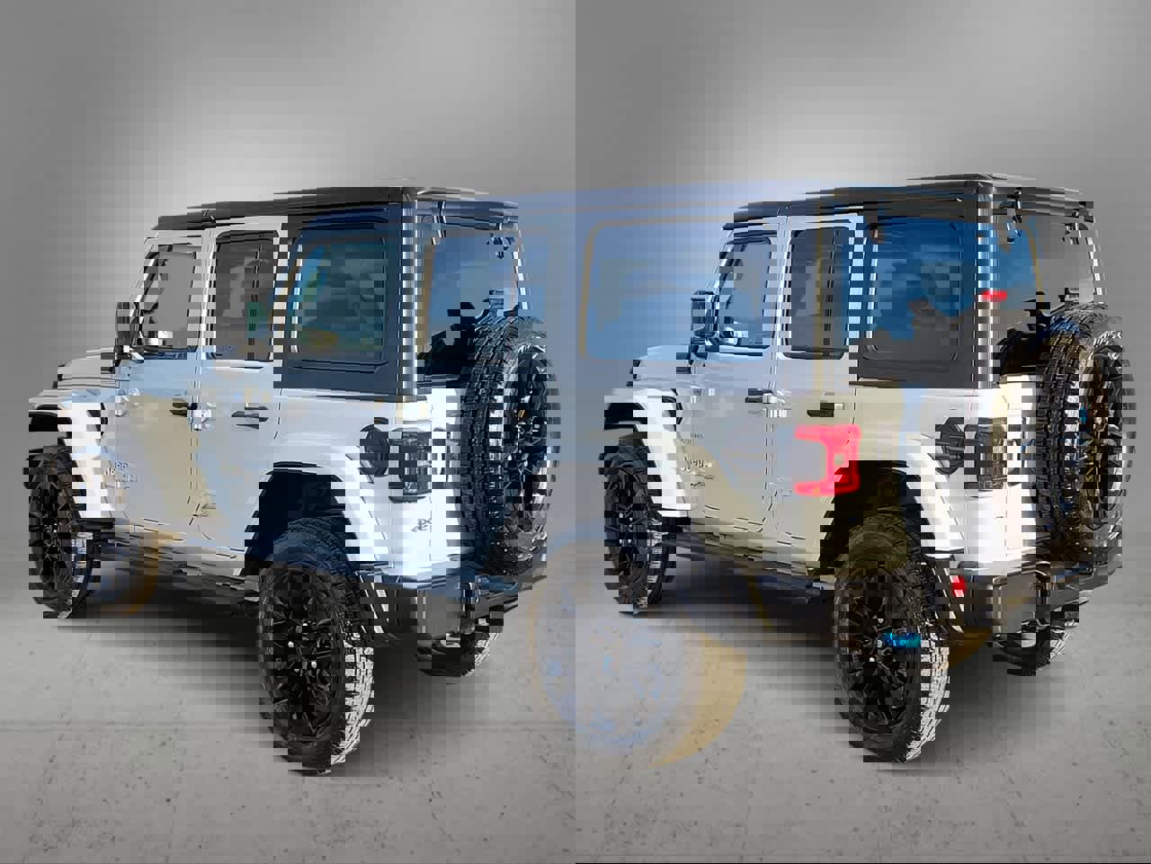 Used 2023 Jeep Wrangler Sahara w/ Cold Weather Group image 6