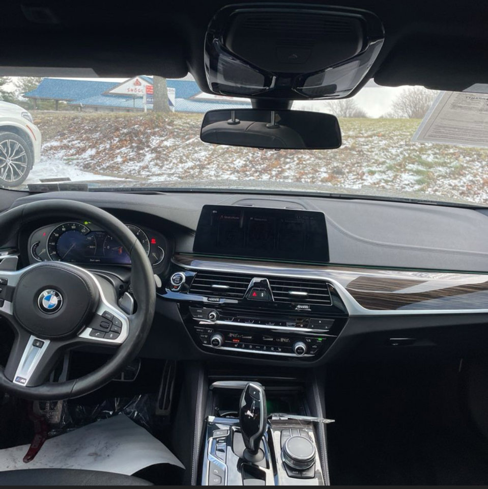 Used 2017 BMW 540i xDrive image 10
