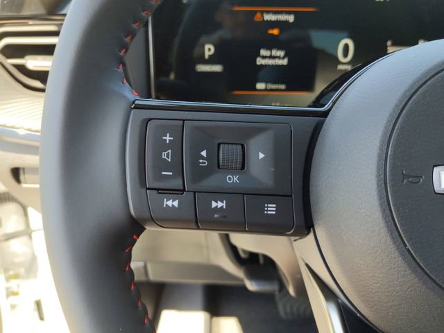 Certified 2025 Nissan Kicks SR image 37