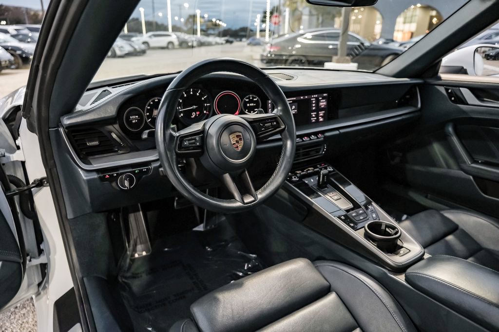 Used 2020 Porsche 911 Carrera 4S AWD/4WD image 14