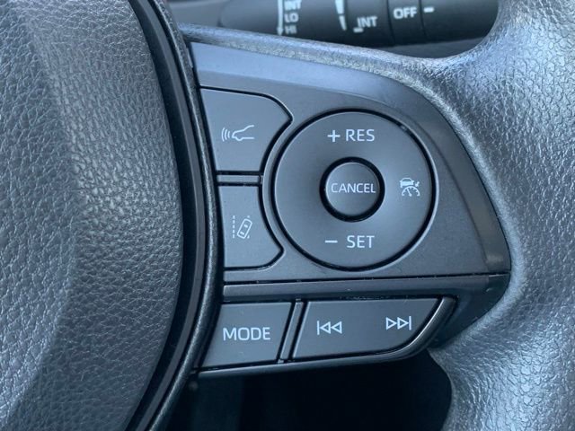 Used 2024 Toyota RAV4 XLE image 18