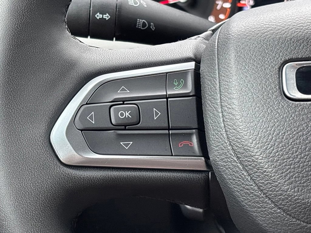Used 2026 Jeep Compass Limited AWD/4WD image 25