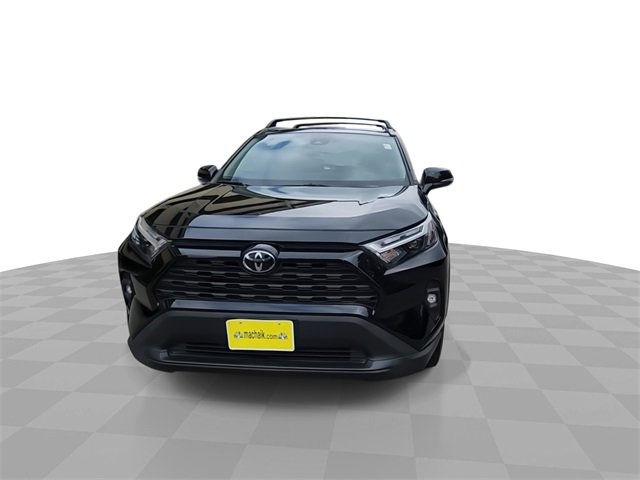 Used 2023 Toyota RAV4 XLE Premium image 3