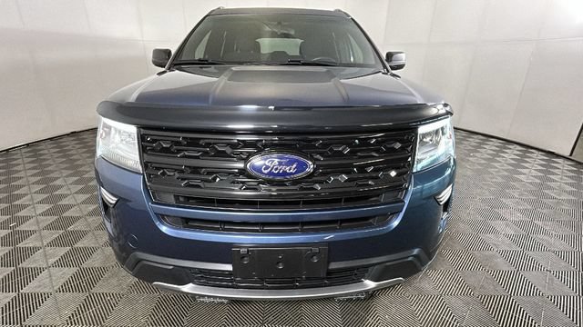 Used 2018 Ford Explorer XLT AWD/4WD image 7