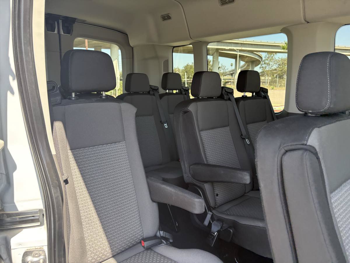 Used 2025 Ford Transit 350 XLT RWD image 44