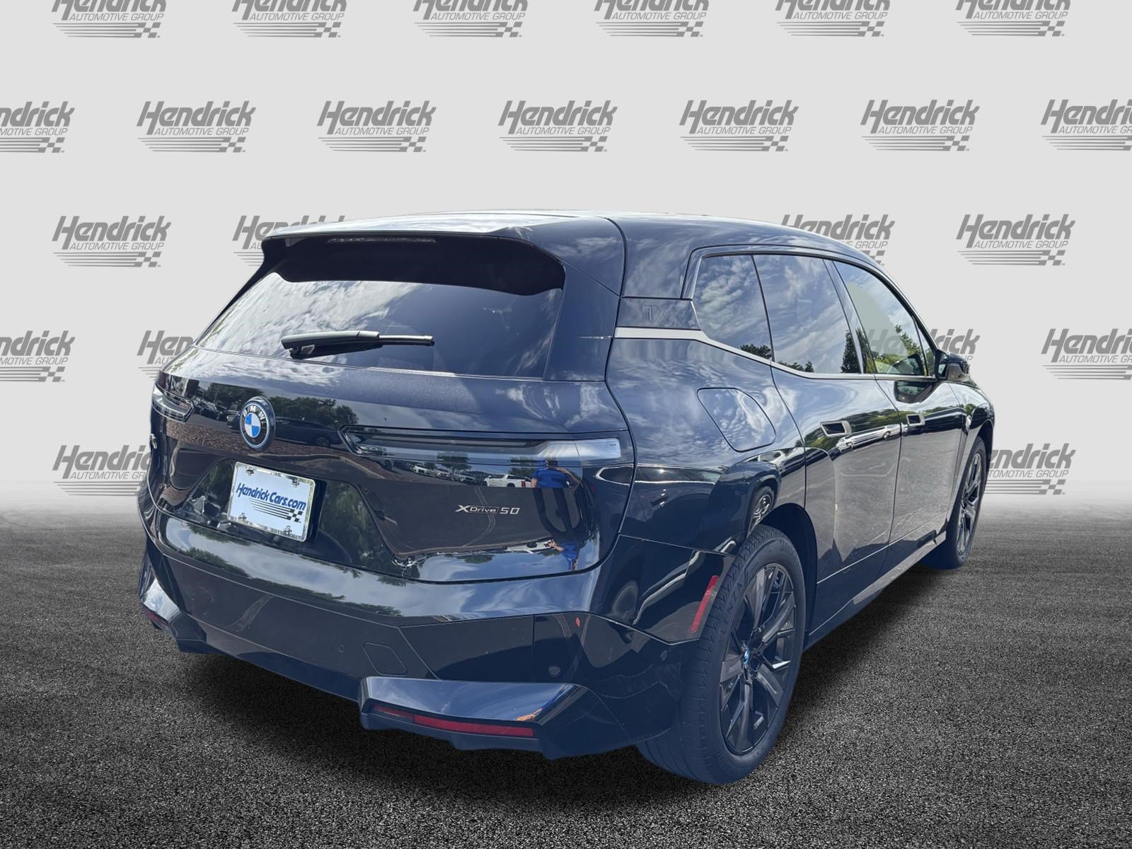 Certified 2024 BMW iX xDrive50 w/ Premium Package AWD/4WD image 11