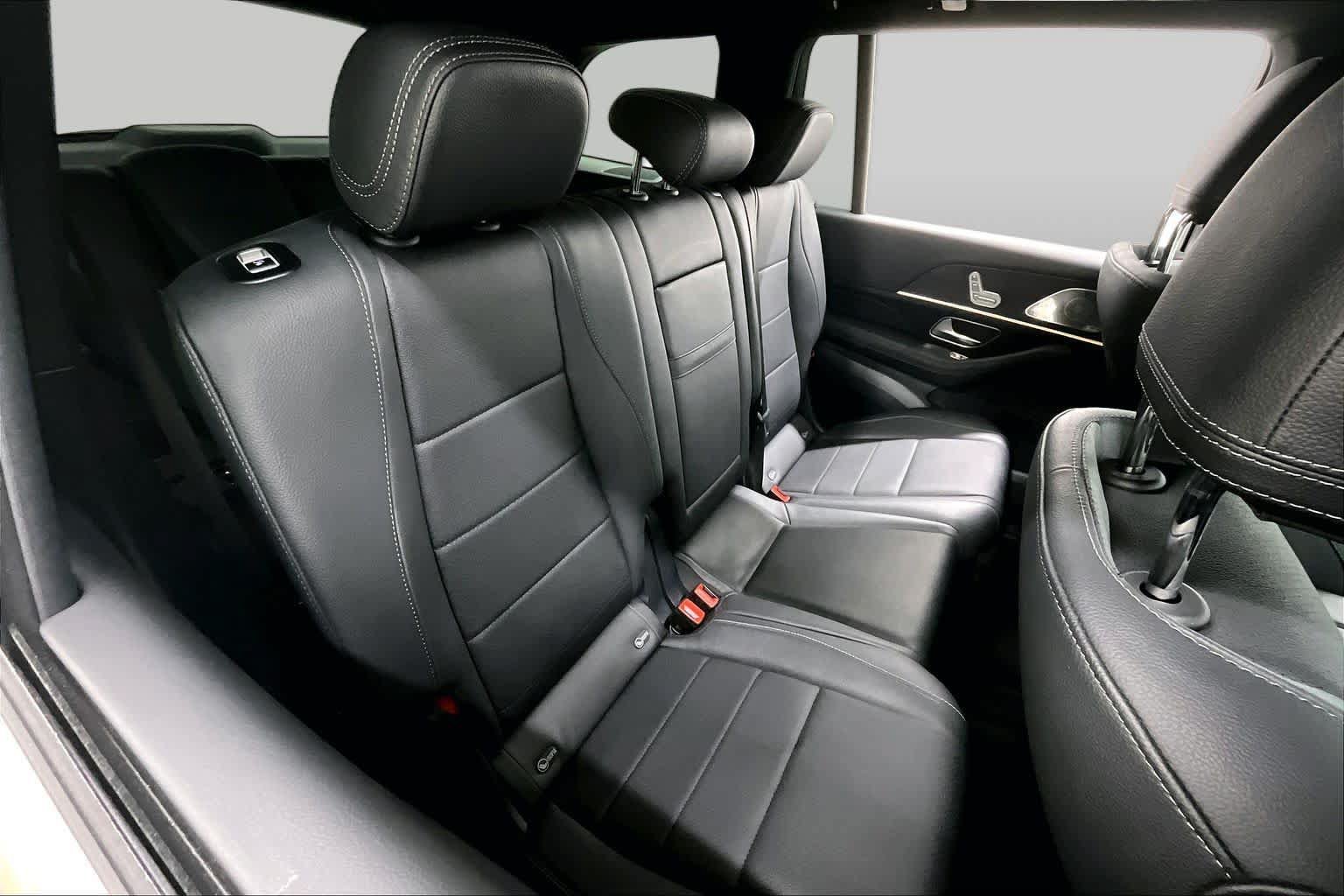 Certified 2025 Mercedes-Benz GLS 450 4MATIC image 19