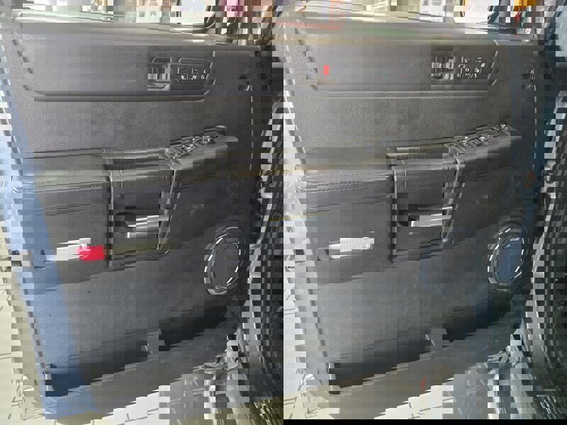 Used 2005 HUMMER H2 w/ Preferred Equipment Group image 7