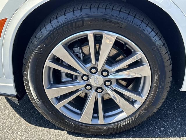 Certified 2025 Cadillac XT6 Premium Luxury AWD/4WD image 10