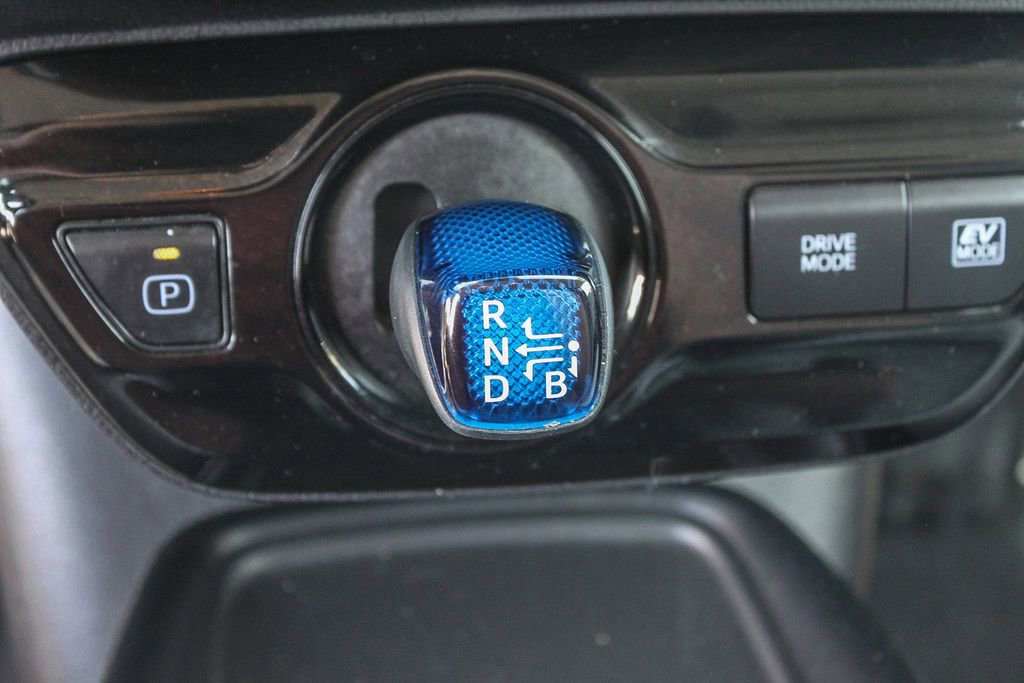 Used 2022 Toyota Prius LE image 24