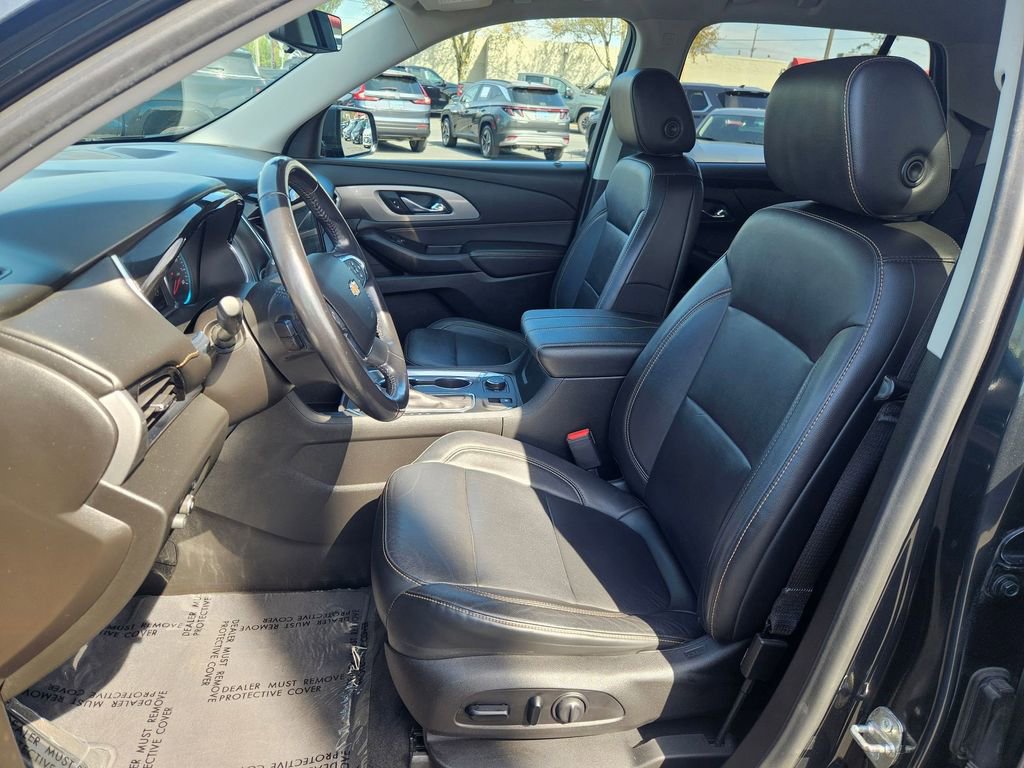 Used 2019 Chevrolet Traverse LT w/ LT Premium Package image 22