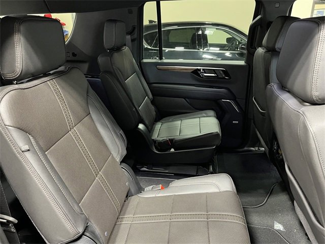 New 2025 Chevrolet Suburban High Country image 13