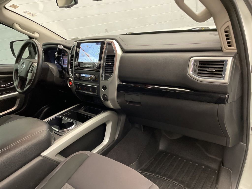 Used 2021 Nissan Titan SV w/ SV Convenience Package RWD image 25