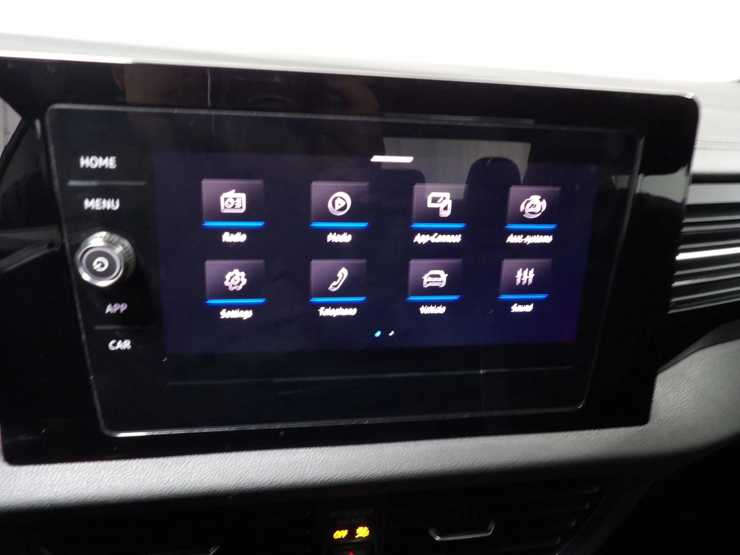 Used 2025 Volkswagen Jetta Sport image 15