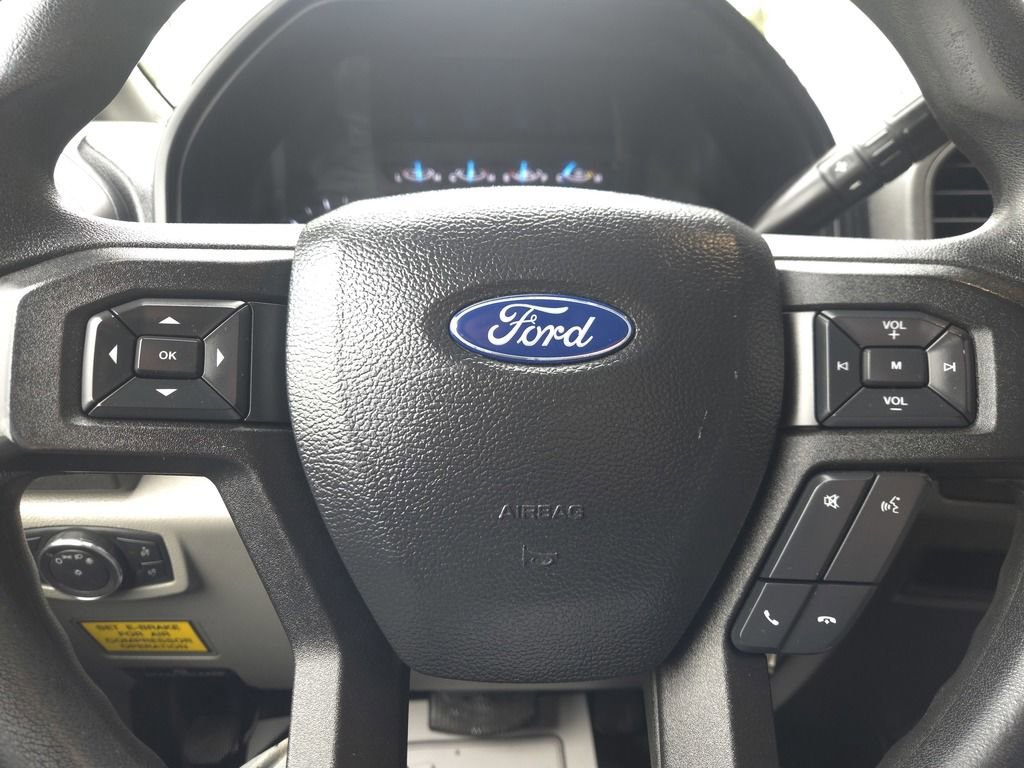 Used 2019 Ford F350 XL w/ Snow Plow/Camper Package AWD/4WD image 21