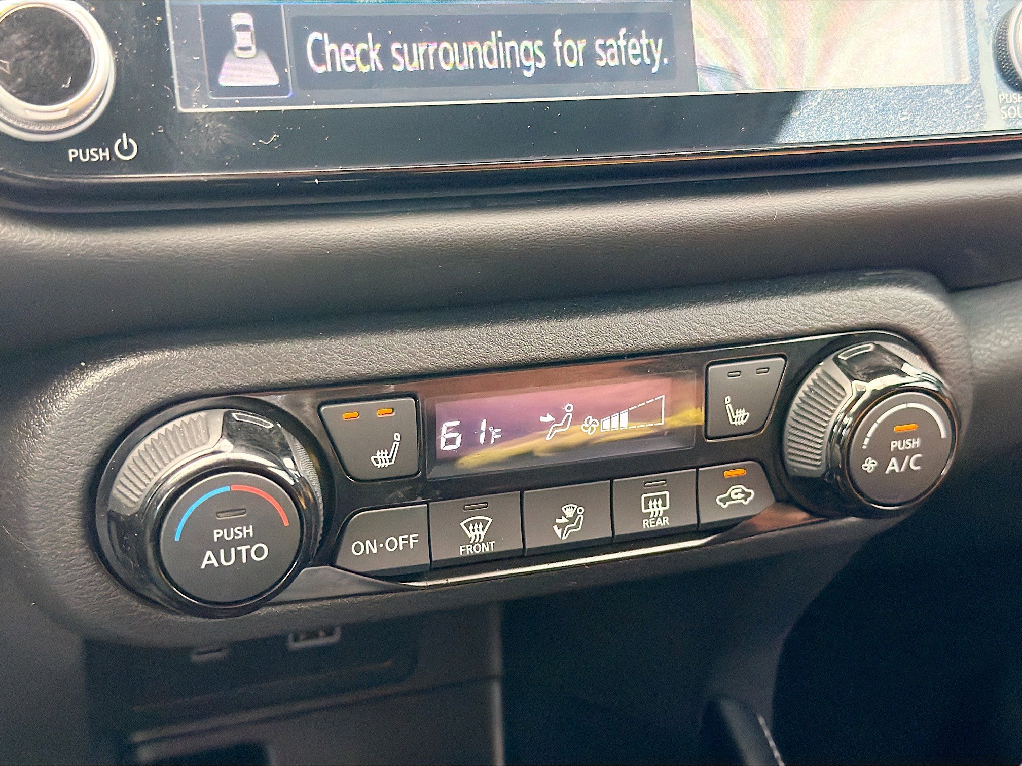 Used 2021 Nissan Kicks SR w/ SR Premium Package image 31