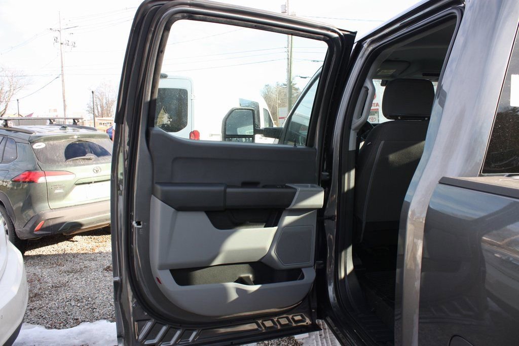 New 2026 Ford F250 XL AWD/4WD image 14