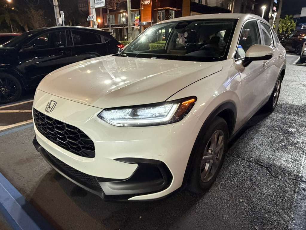 Used 2025 Honda HR-V LX image 11