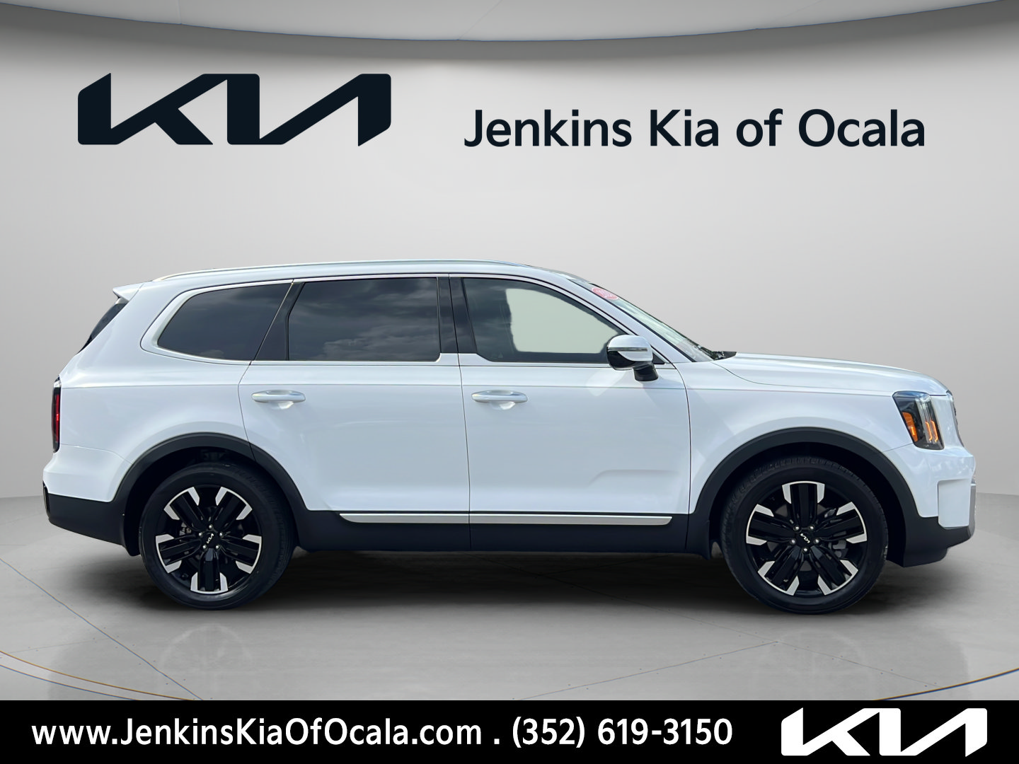 Certified 2024 Kia Telluride SX Prestige AWD/4WD image 2