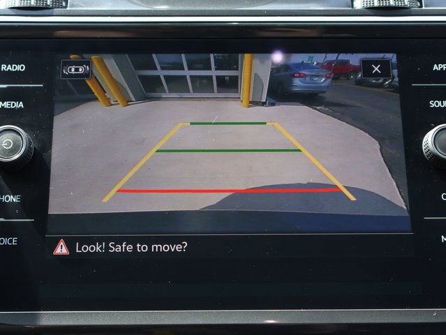 Used 2023 Volkswagen Tiguan SE image 27