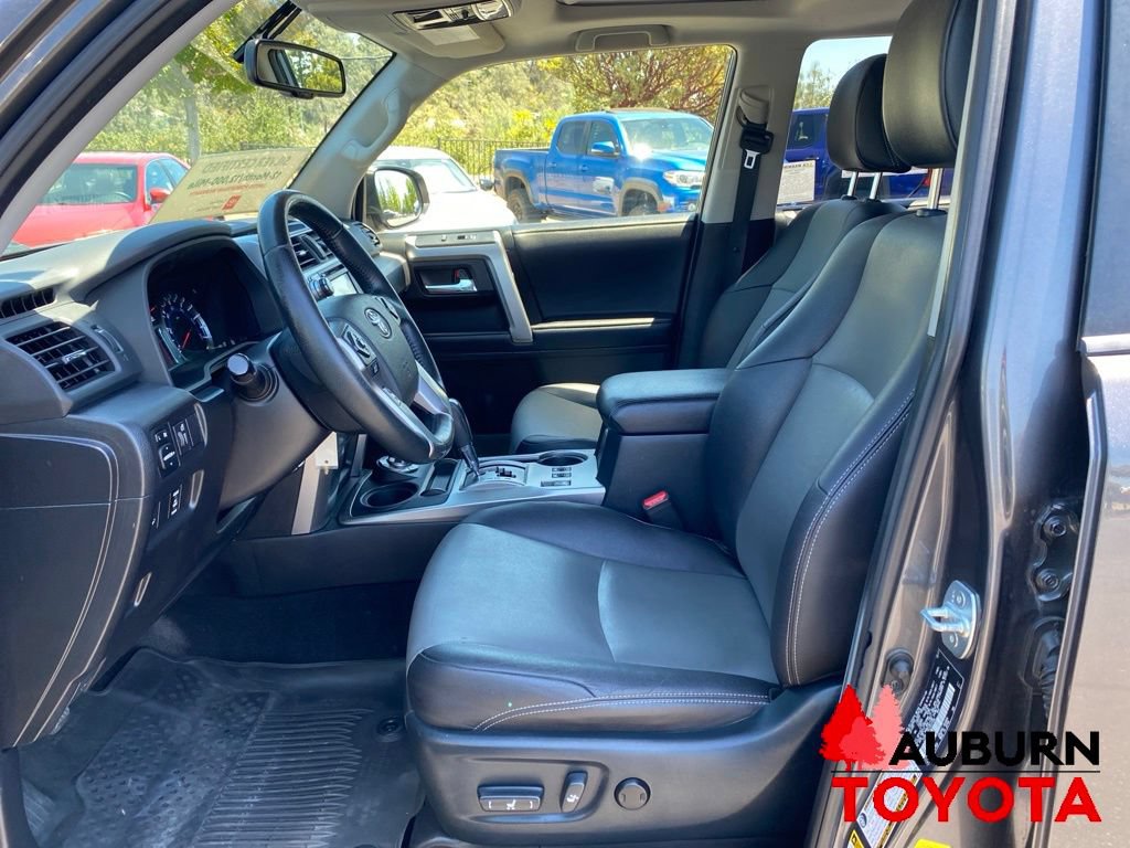 Used 2018 Toyota 4Runner SR5 Premium AWD/4WD image 36