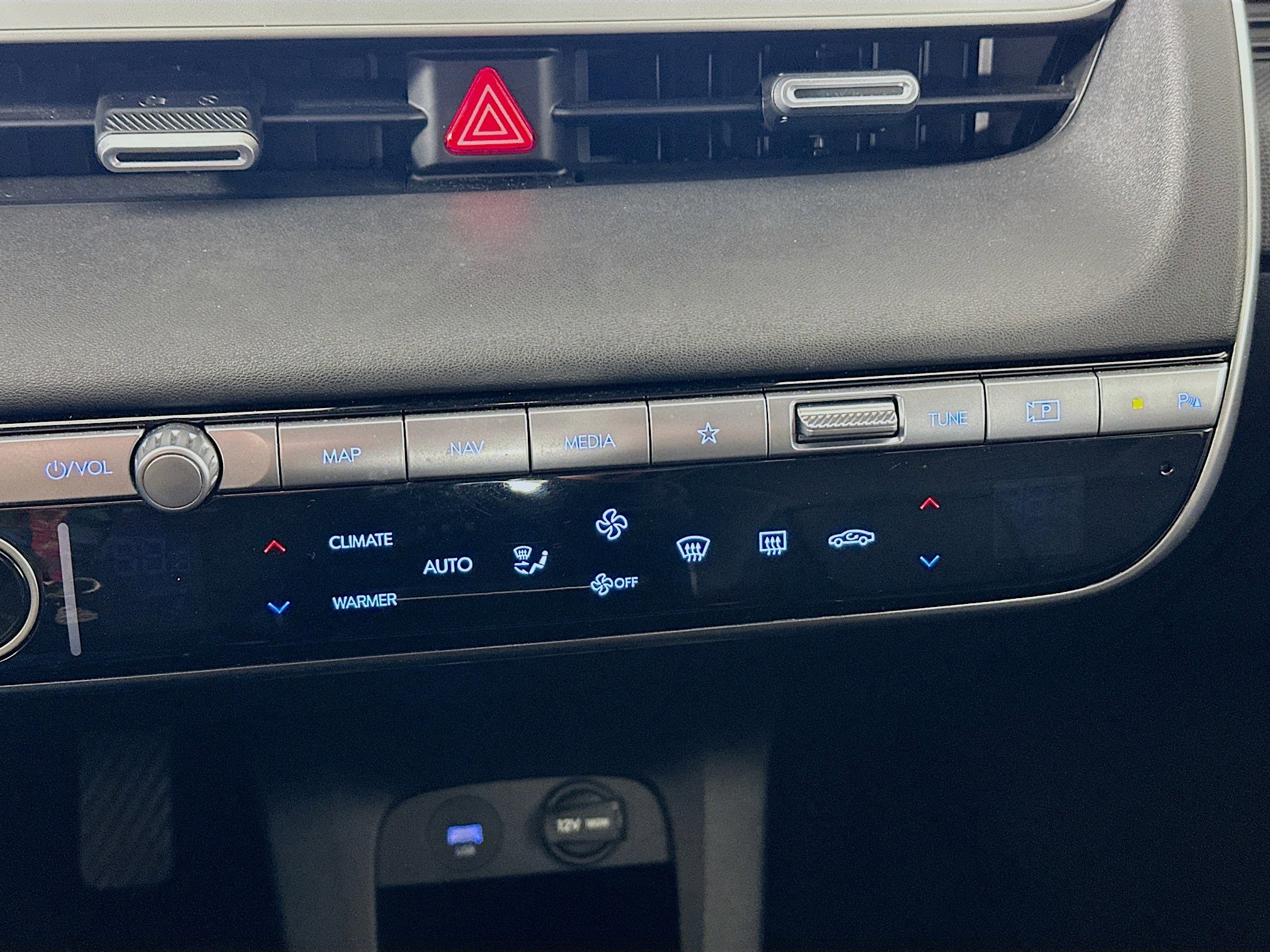 Used 2024 Hyundai Ioniq 5 Limited image 24