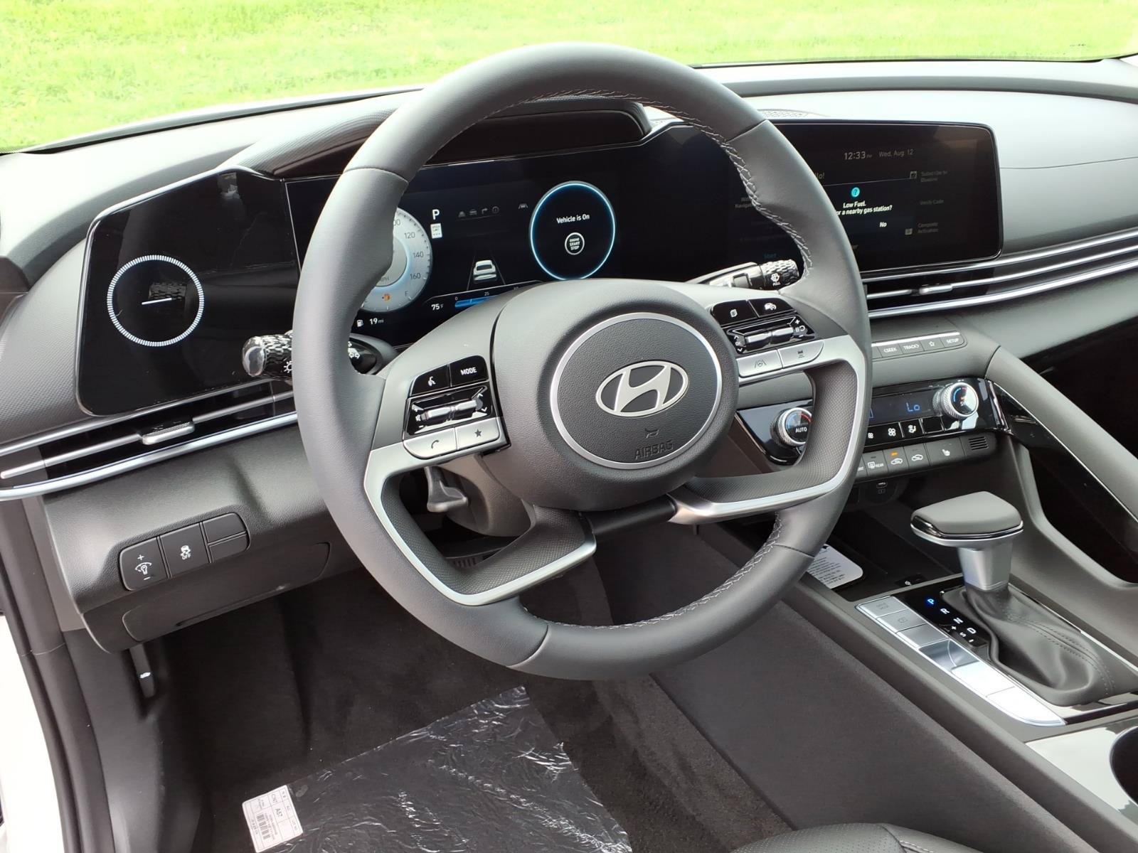 New 2026 Hyundai Elantra Limited FWD image 6