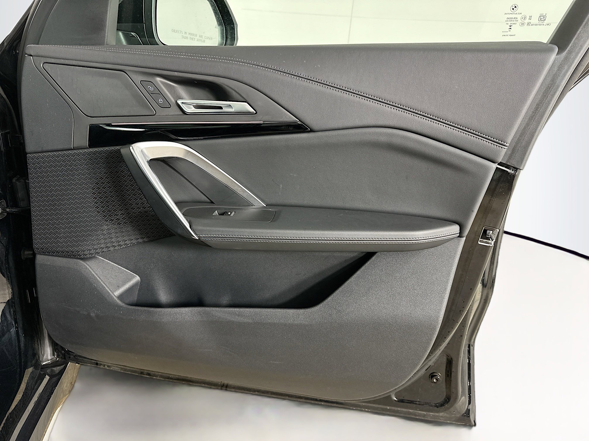 Used 2025 BMW X1 xDrive28i image 32