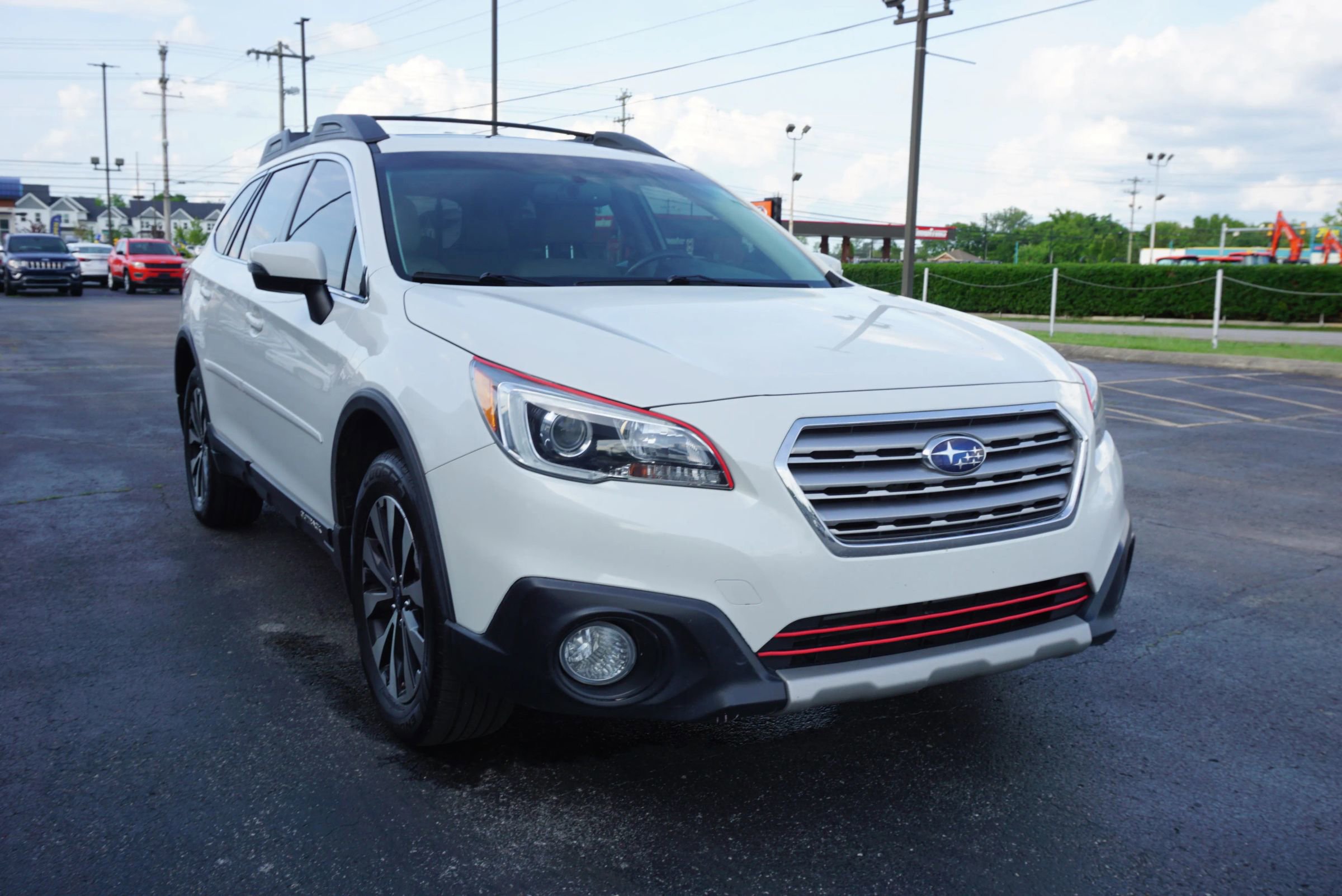 Used 2017 Subaru Outback 2.5i Limited w/ Protection Package #2 AWD/4WD image 3