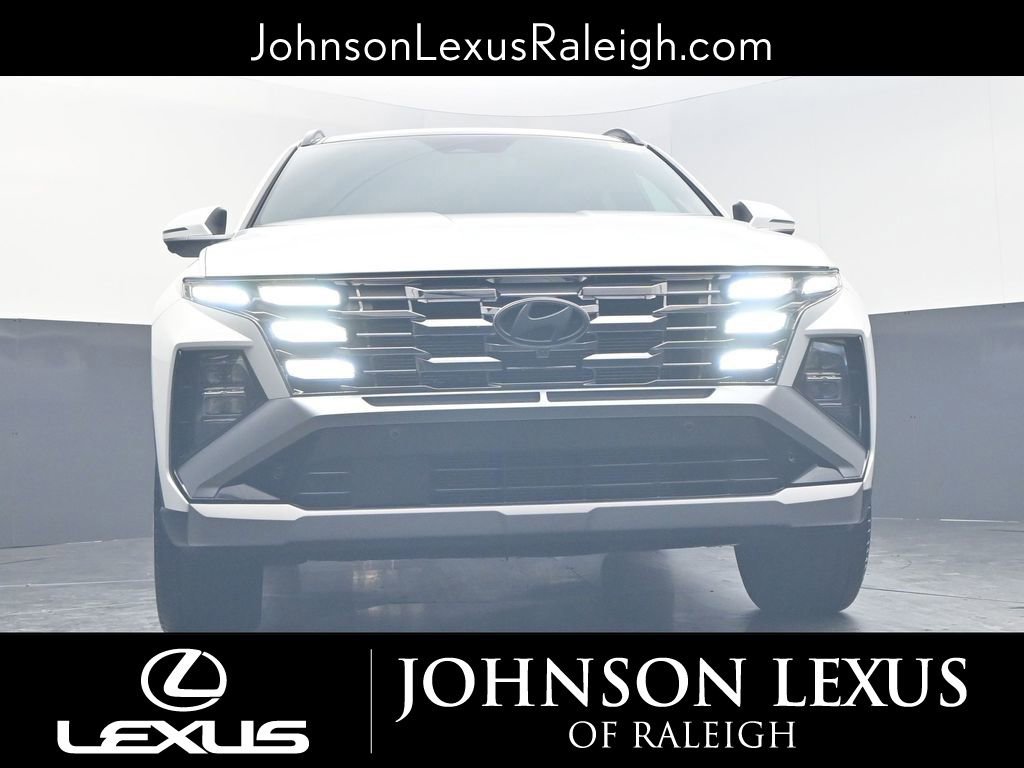 Used 2025 Hyundai Tucson Limited image 17