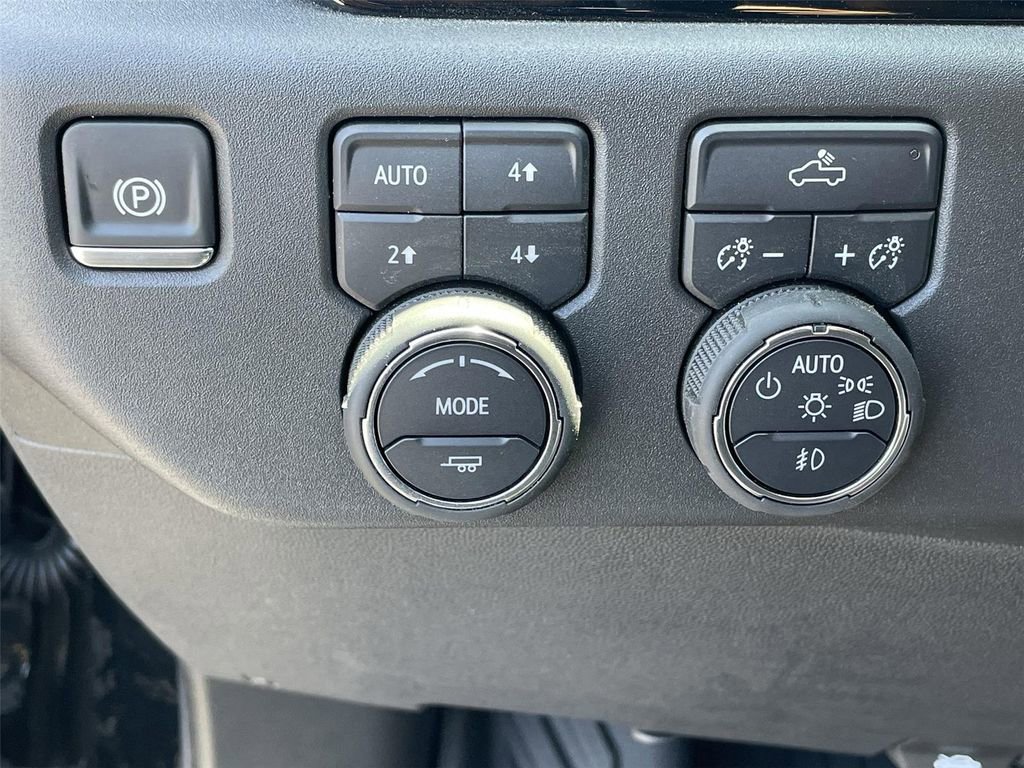 Used 2025 Chevrolet Silverado 1500 LT Trail Boss w/ Convenience Package II image 20