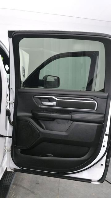 Used 2023 RAM 1500 Big Horn AWD/4WD image 15
