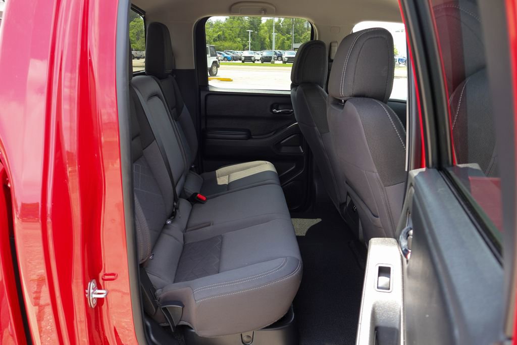 Used 2026 Nissan Frontier SV RWD image 10