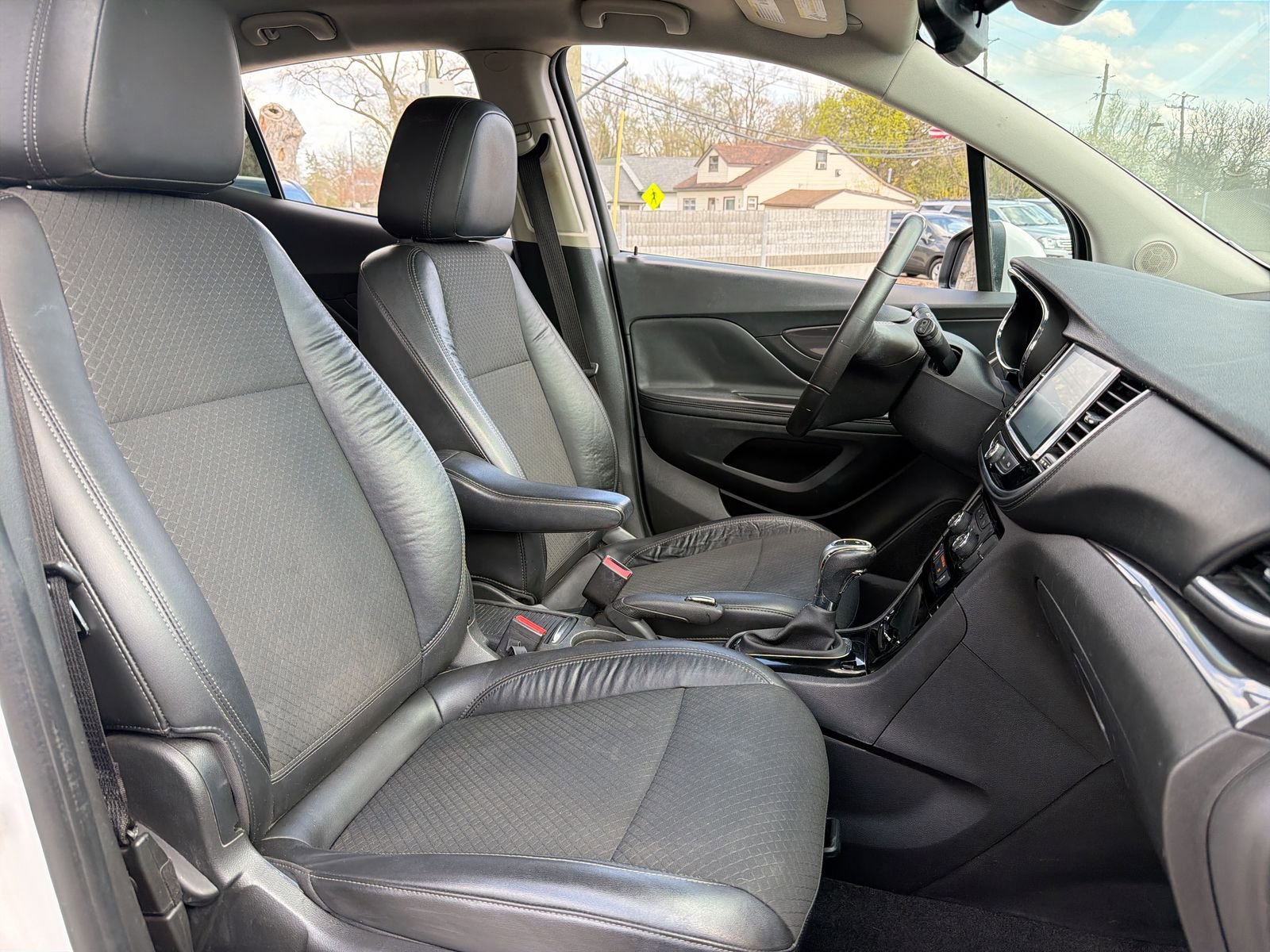 Used 2017 Buick Encore Preferred image 25