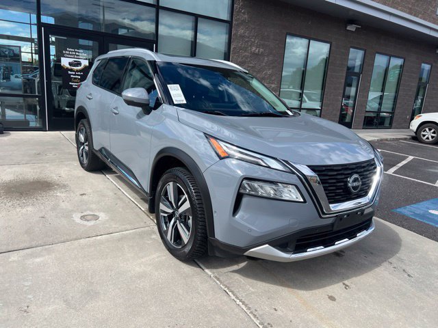 Used 2023 Nissan Rogue Platinum AWD/4WD image 2