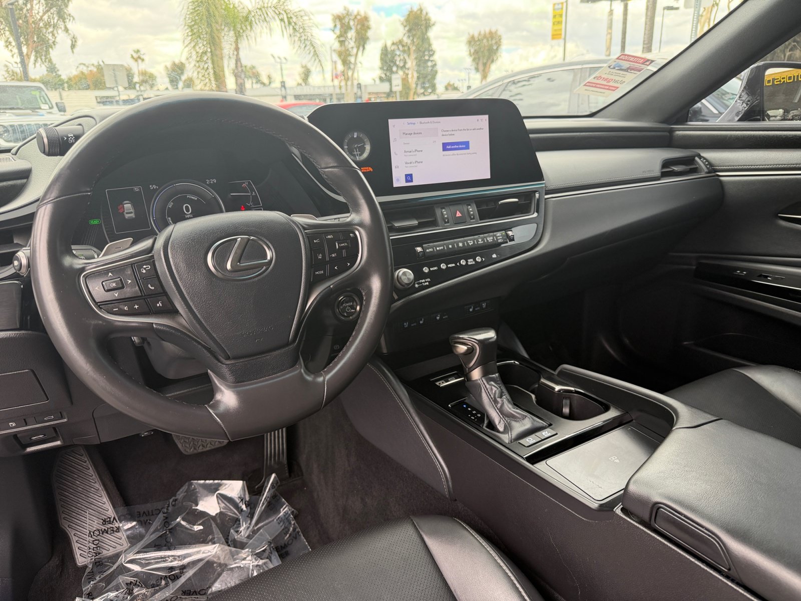 Used 2024 Lexus ES 300h w/ Premium Package FWD image 16
