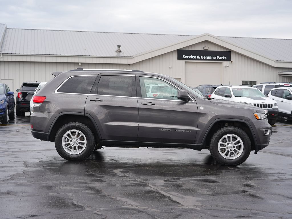 Used 2019 Jeep Grand Cherokee Laredo AWD/4WD video 2