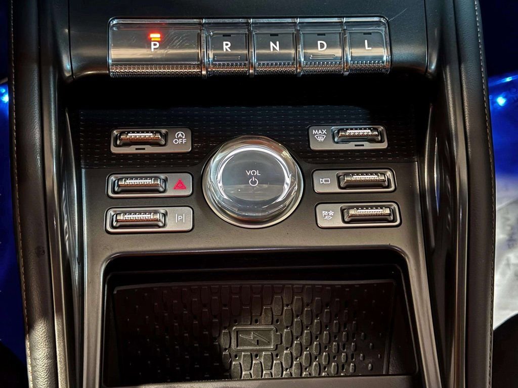 Certified 2024 Lincoln Nautilus Reserve w/ Jet Appearance Package (87T) AWD/4WD image 7