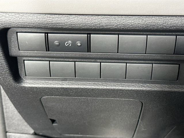 Used 2025 Mitsubishi Outlander SEL image 25