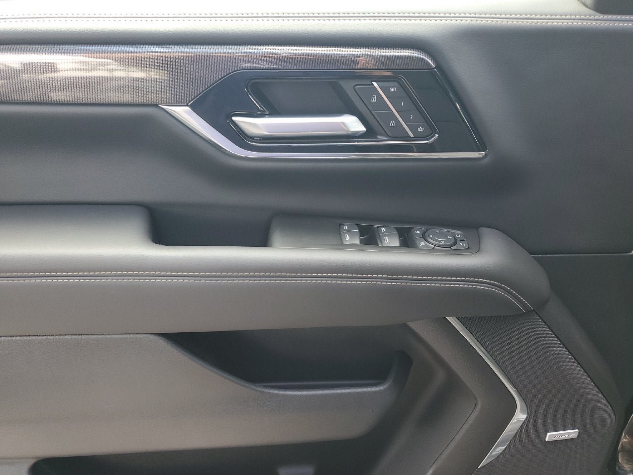 New 2026 GMC Yukon Elevation RWD image 17