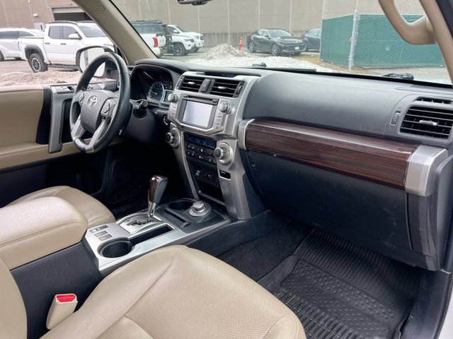 Used 2018 Toyota 4Runner Limited AWD/4WD image 28