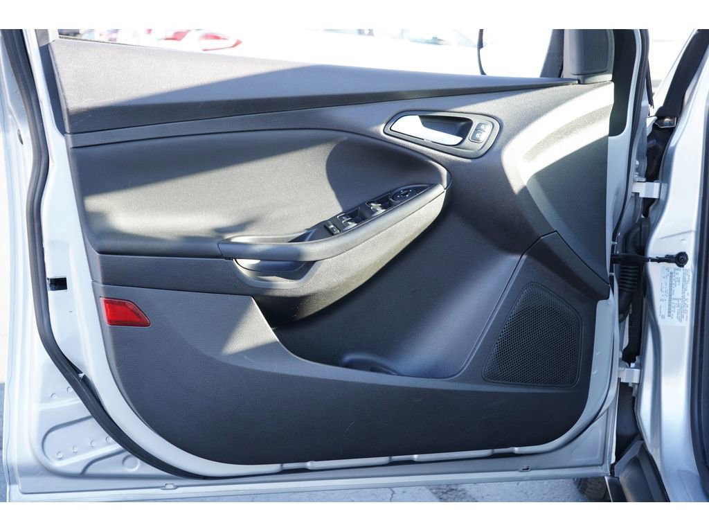 Used 2017 Ford Focus SE image 14