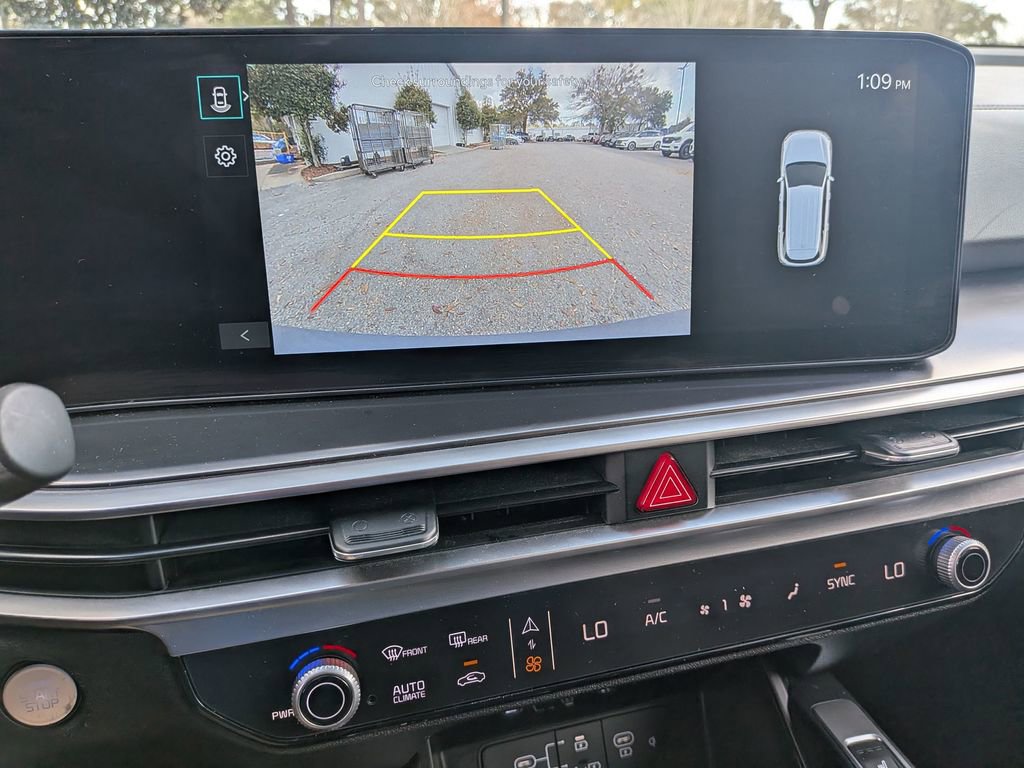 Used 2024 Kia Sorento S image 24